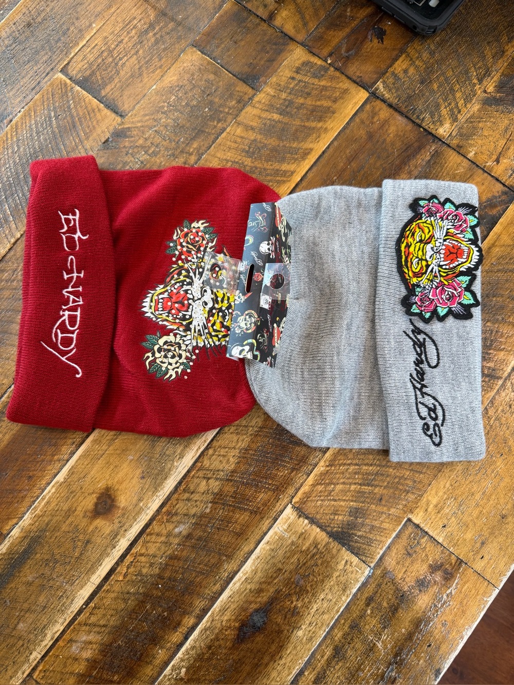 NWT Bundle Ed Hardy 2-Pack Rhinestone Knit Beanie Hats Tiger Roses Tattoo Winter